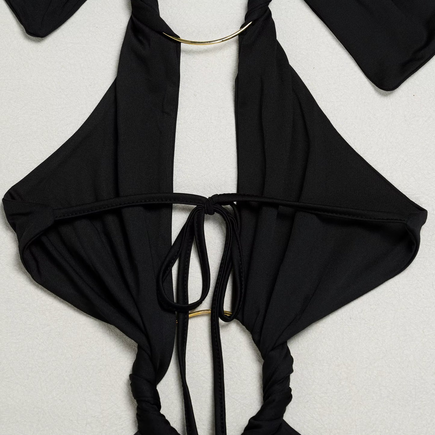 Sloane Key Hole Detailed Backless Halter Dress